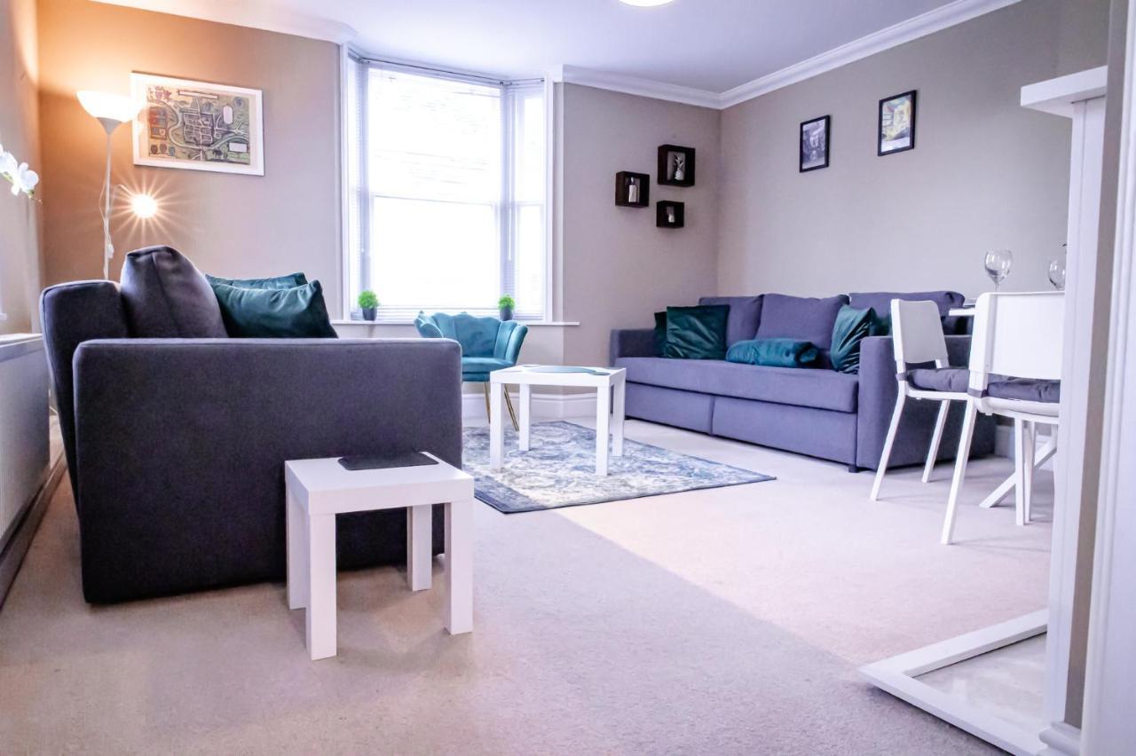 Lord Street - 2 Beautiful Apartments - Sleep Up To 14 Guests - By Rework Accommodation Chester Exterior foto