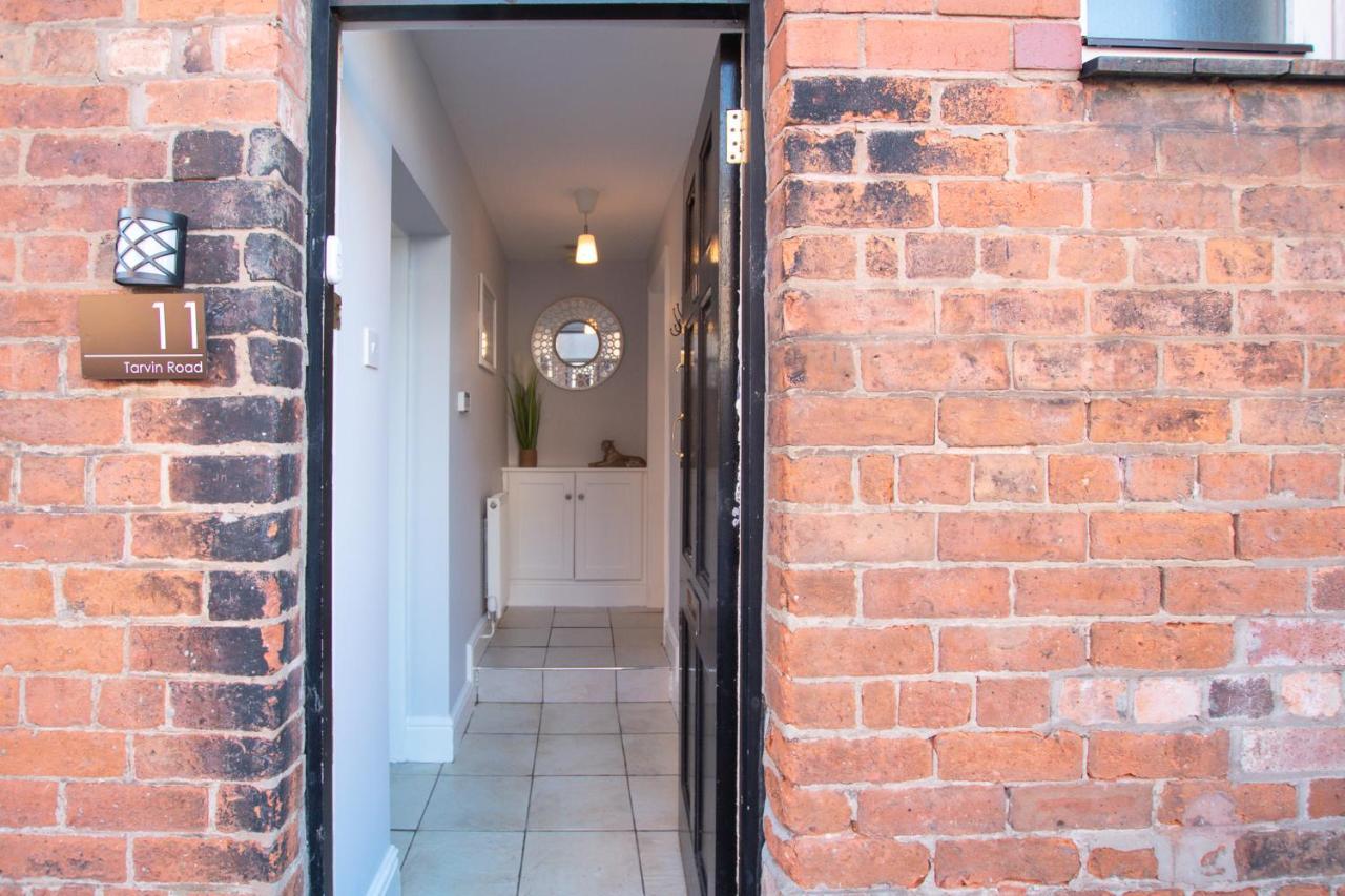 Lord Street - 2 Beautiful Apartments - Sleep Up To 14 Guests - By Rework Accommodation Chester Exterior foto